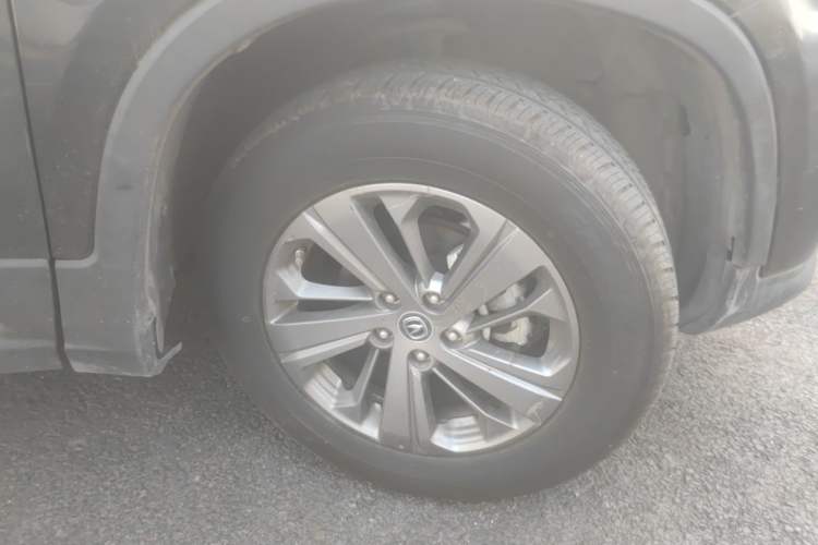 Used CHANGAN CS75 2021 Honor Million Edition 280T DCT Luxury Model Right Front Wheel Hub