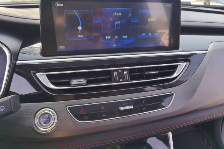 Used CHANGAN CS75 2021 Honor Million Edition 280T DCT Luxury Model Audio And AC Panel