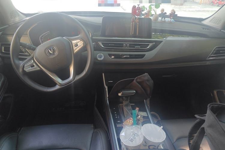 Used CHANGAN CS75 2021 Honor Million Edition 280T DCT Navigation Model Center Console