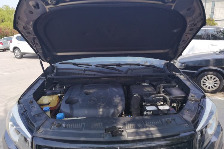 Used CHANGAN CS75 2021 Honor Million Edition 280T DCT Luxury Model Engine Bay