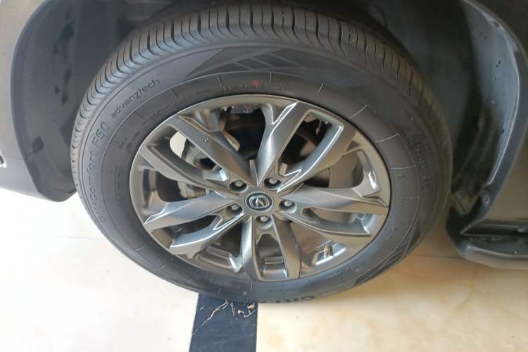 Used CHANGAN CS75 2021 Honor Million Edition 280T DCT Prestige Model Exterior 7