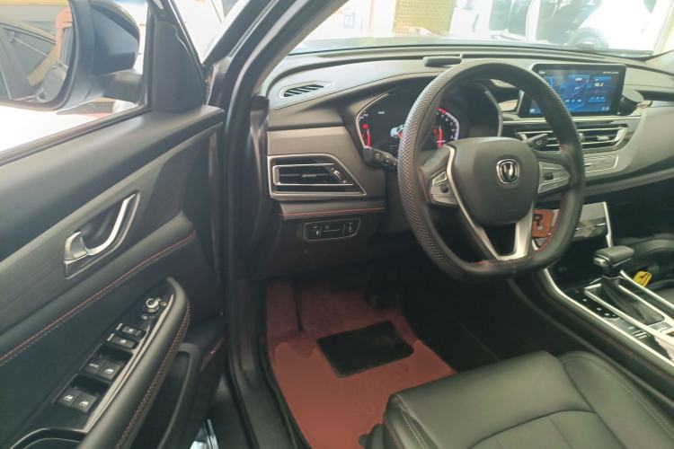 Used CHANGAN CS75 2021 Honor Million Edition 280T DCT Prestige Model Interior 3