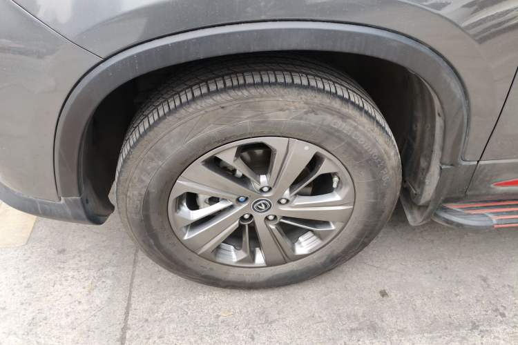 Used CHANGAN CS75 2021 Honor Million Edition 280T DCT Luxury Model Left Front Wheel Hub