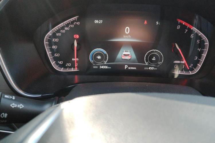 Used CHANGAN CS75 2021 Honor Million Edition 280T DCT Luxury Model Odometer Close Up