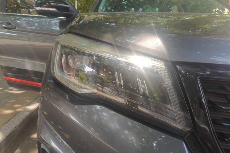 Used CHANGAN CS75 2021 Honor Million Edition 280T DCT Navigation Model Right Front Headlight