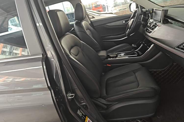 Used CHANGAN CS75 2021 Honor Million Edition 280T DCT Luxury Model Right Front Seat
