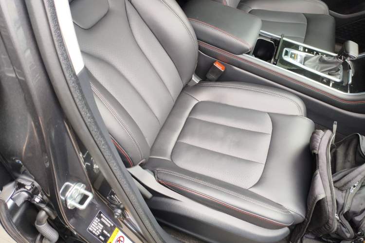 Used CHANGAN CS75 2021 Honor Million Edition 280T DCT Luxury Model Right Front Seat