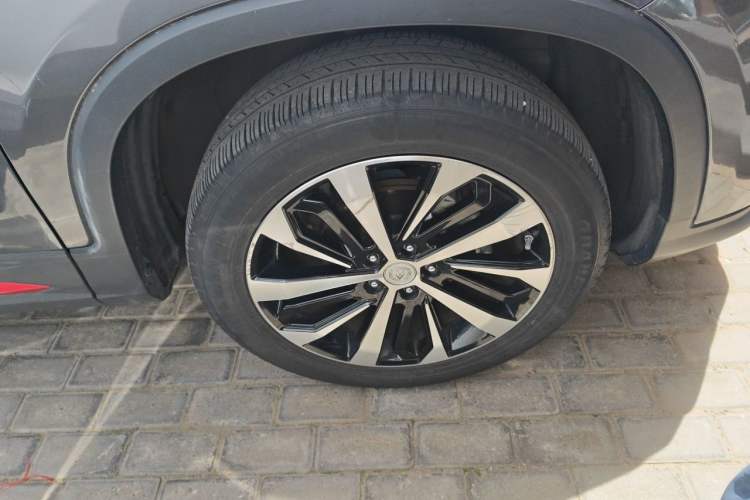 Used CHANGAN CS75 2021 Honor Million Edition 280T DCT Navigation Model Right Front Wheel Hub