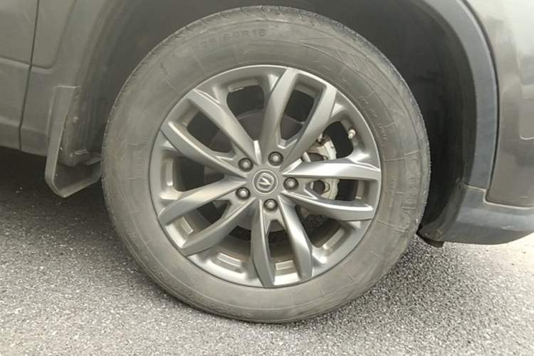 Used CHANGAN CS75 2021 Honor Million Edition 280T DCT Prestige Model Right Front Wheel Hub