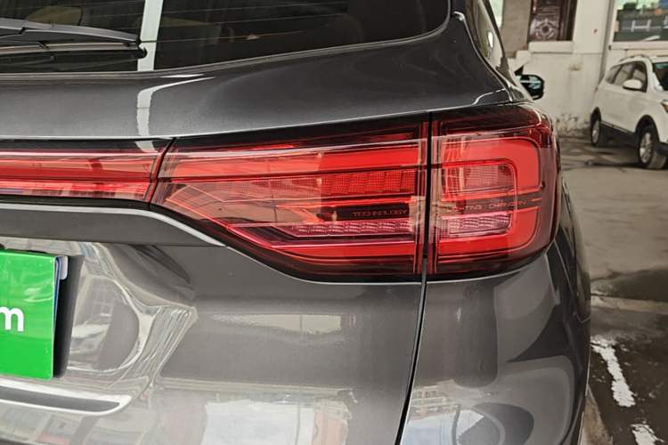 Used CHANGAN CS75 2021 Honor Million Edition 280T DCT Luxury Model Right Rear Taillight
