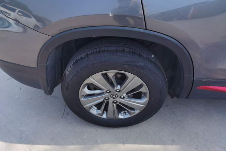 Used CHANGAN CS75 2021 Honor Million Edition 280T DCT Luxury Model Right Rear Wheel Hub