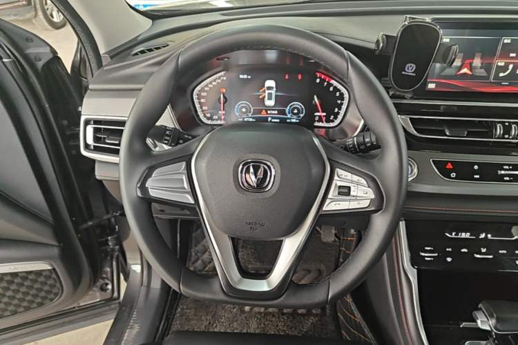 Used CHANGAN CS75 2021 Honor Million Edition 280T DCT Luxury Model Steering Wheel
