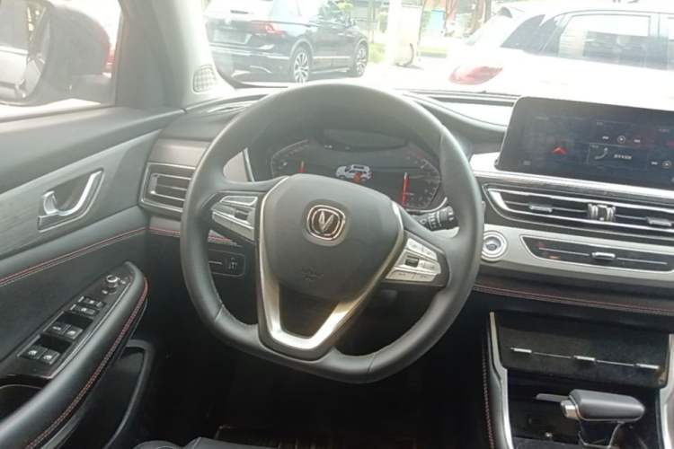 Used CHANGAN CS75 2021 Honor Million Edition 280T DCT Prestige Model Steering Wheel