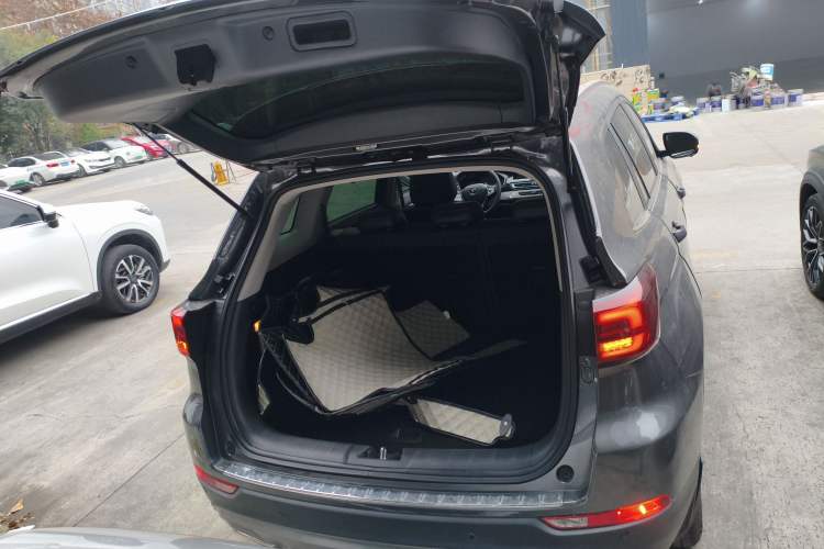 Used CHANGAN CS75 2021 Honor Million Edition 280T DCT Luxury Model Trunk