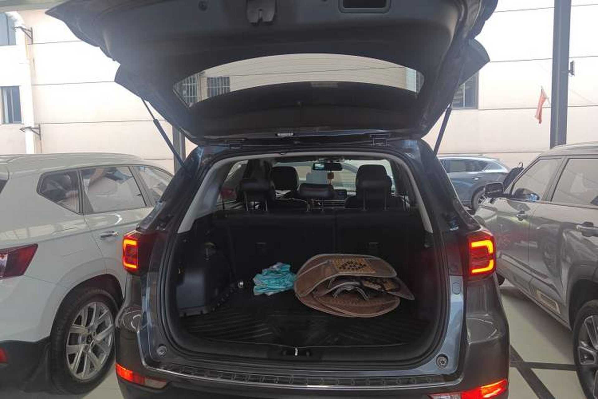 Used CHANGAN CS75 2021 Honor Million Edition 280T DCT Luxury Model Trunk
