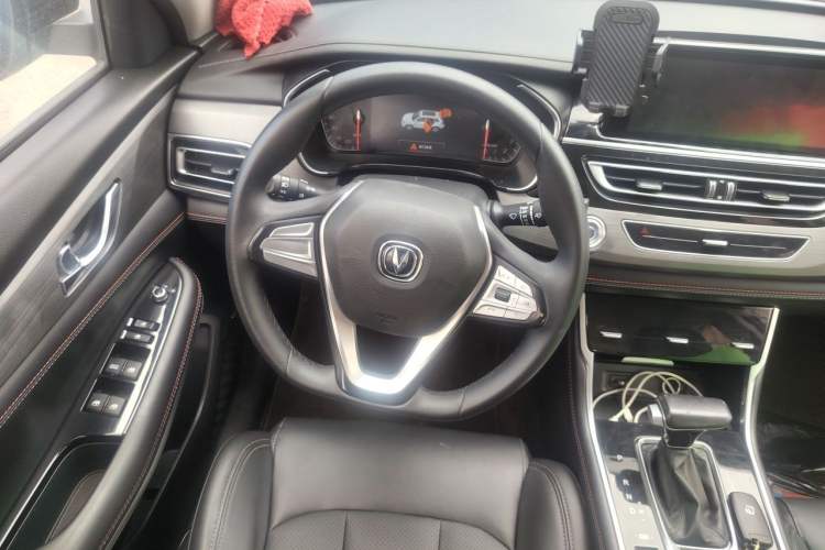 Used CHANGAN CS75 2021 Honor Million Edition 280T DCT Luxury Model Steering Wheel