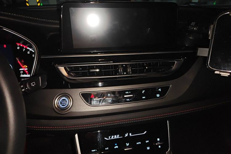 Used CHANGAN CS75 2021 Honor Million Edition 280T DCT Luxury Model Audio And AC Panel