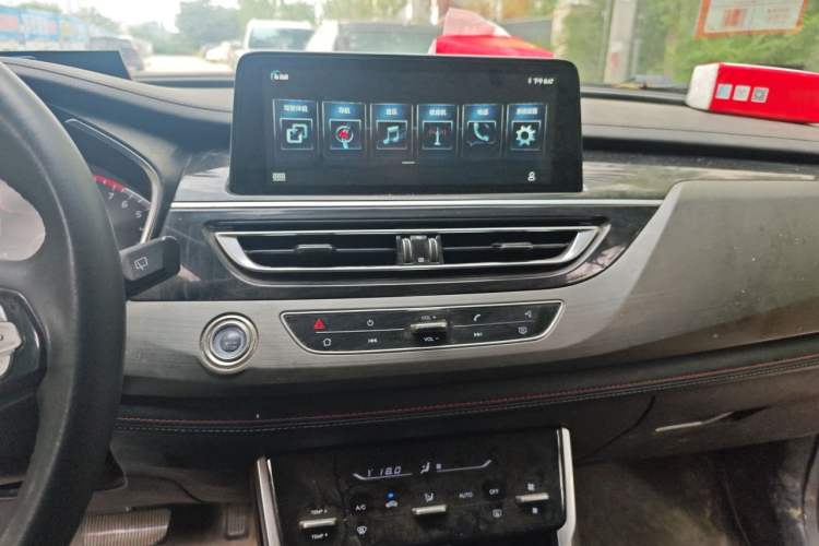 Used CHANGAN CS75 2021 Honor Million Edition 280T DCT Luxury Model Audio And AC Panel