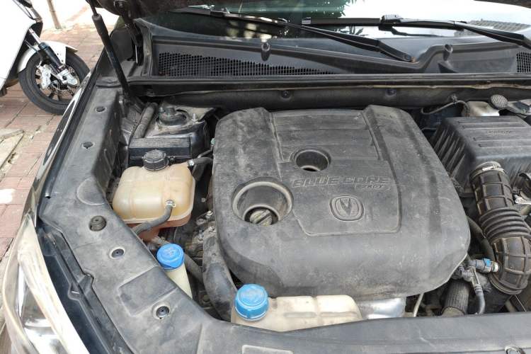 Used CHANGAN CS75 2021 Honor Million Edition 280T DCT Luxury Model Engine Bay Right