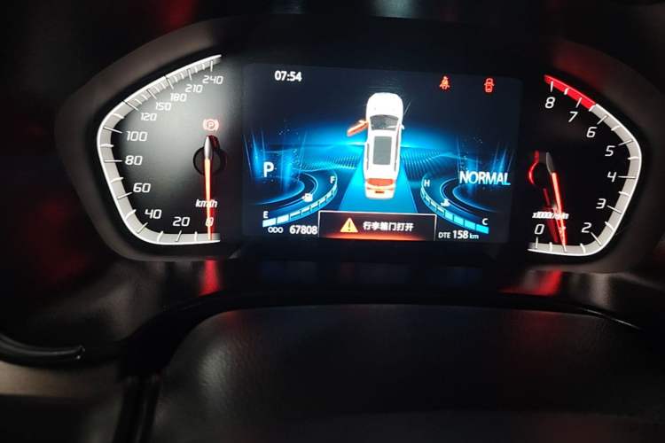 Used CHANGAN CS75 2021 Honor Million Edition 280T DCT Luxury Model Odometer Close Up