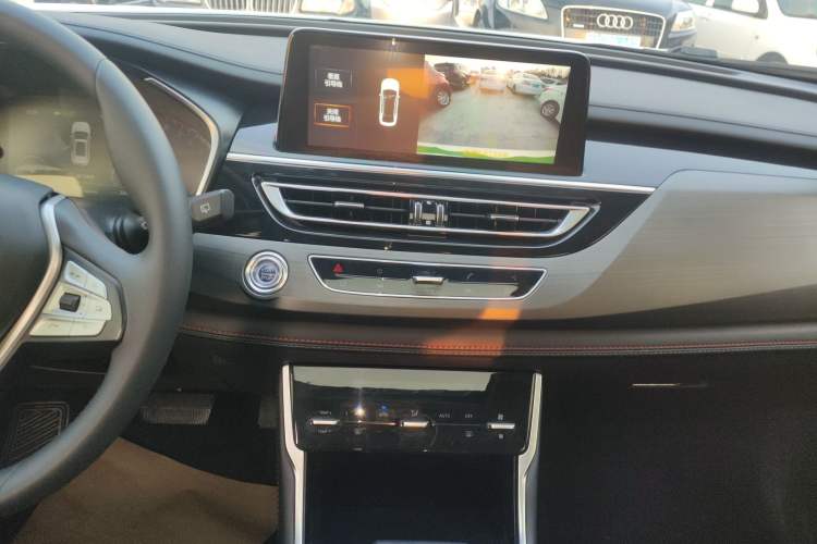 Used CHANGAN CS75 2021 Honor Million Edition 280T DCT Luxury Model Audio And AC Panel