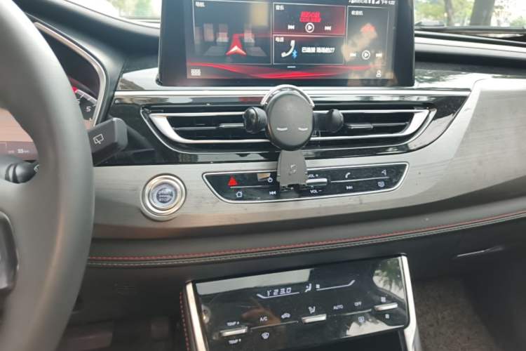 Used CHANGAN CS75 2021 Honor Million Edition 280T DCT Luxury Model Audio And AC Panel