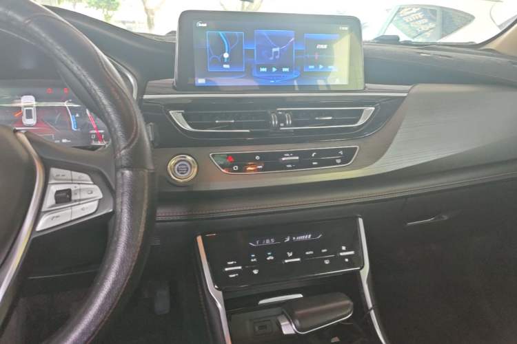 Used CHANGAN CS75 2021 Honor Million Edition 280T DCT Luxury Model Audio And AC Panel