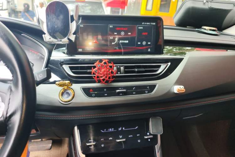 Used CHANGAN CS75 2021 Honor Million Edition 280T DCT Luxury Model Audio And AC Panel