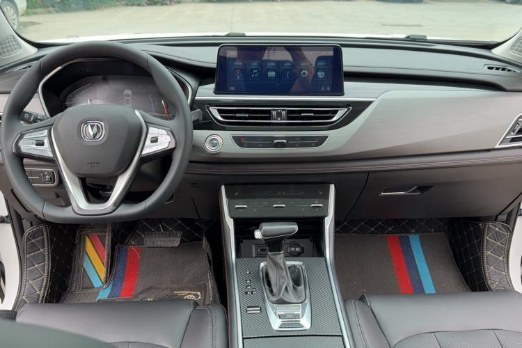 Used CHANGAN CS75 2021 Honor Million Edition 280T DCT Navigation Model Audio And AC Panel