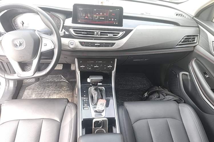 Used CHANGAN CS75 2021 Honor Million Edition 280T DCT Navigation Model Audio And AC Panel