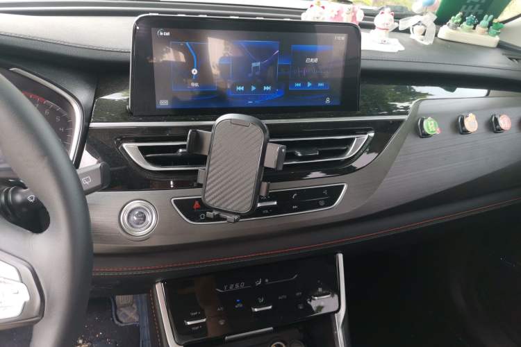 Used CHANGAN CS75 2021 Honor Million Edition 280T DCT Luxury Model Audio And AC Panel