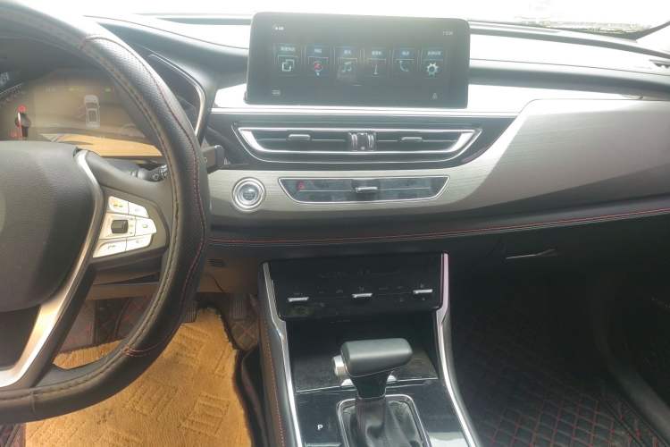 Used CHANGAN CS75 2021 Honor Million Edition 280T DCT Luxury Model Audio And AC Panel