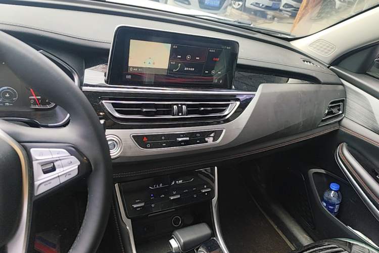 Used CHANGAN CS75 2021 Honor Million Edition 280T DCT Prestige Model Audio And AC Panel