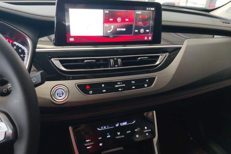 Used CHANGAN CS75 2021 Honor Million Edition 280T DCT Prestige Model Audio And AC Panel