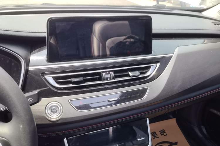 Used CHANGAN CS75 2021 Honor Million Edition 280T DCT Navigation Model Audio And AC Panel
