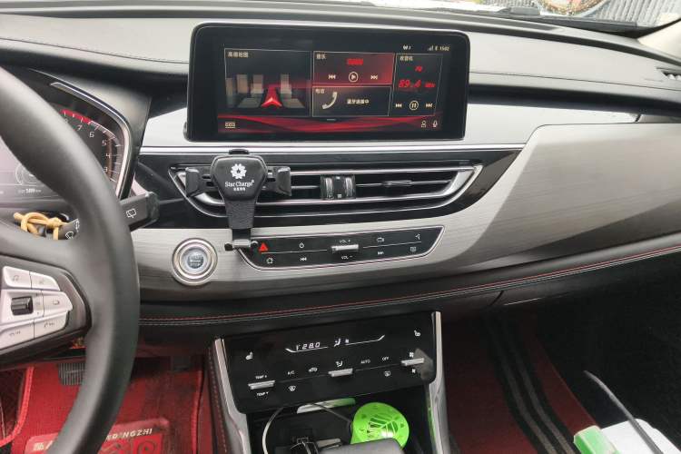 Used CHANGAN CS75 2021 Honor Million Edition 280T DCT Navigation Model Audio And AC Panel