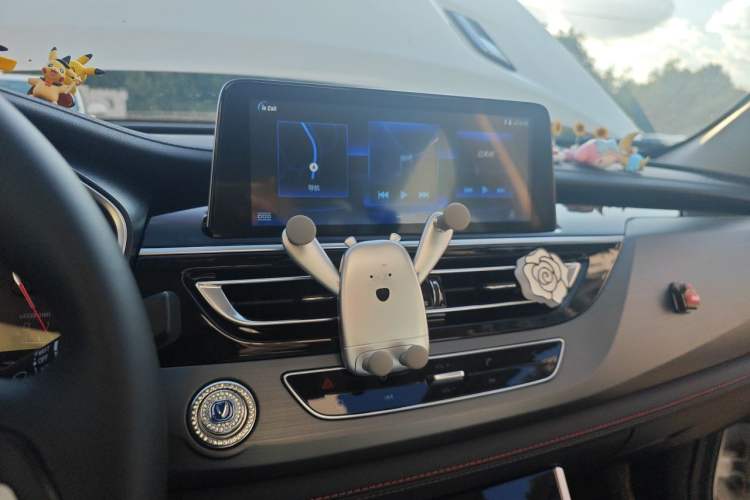 Used CHANGAN CS75 2021 Honor Million Edition 280T DCT Luxury Model Audio And AC Panel