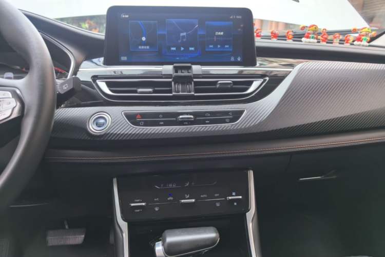 Used CHANGAN CS75 2021 Honor Million Edition 280T DCT Prestige Model Audio And AC Panel