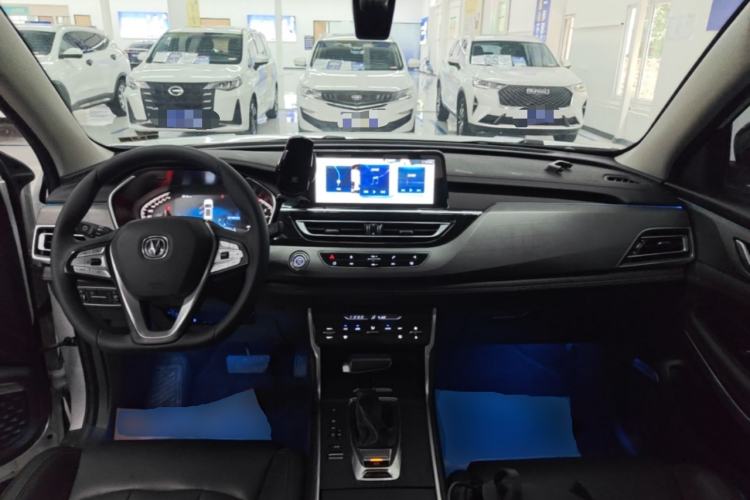 Used CHANGAN CS75 2021 Honor Million Edition 280T DCT Luxury Model Center Console