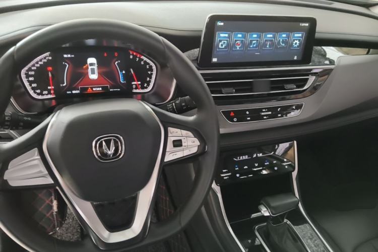 Used CHANGAN CS75 2021 Honor Million Edition 280T DCT Luxury Model Center Console