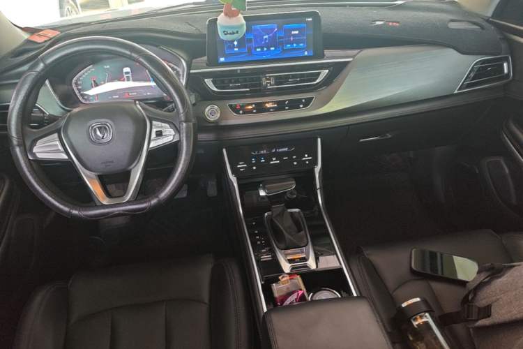 Used CHANGAN CS75 2021 Honor Million Edition 280T DCT Luxury Model Center Console