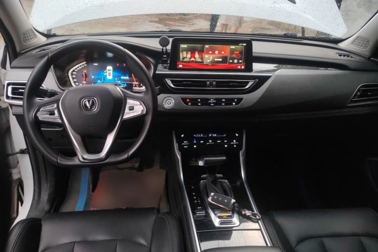 Used CHANGAN CS75 2021 Honor Million Edition 280T DCT Navigation Model Center Console