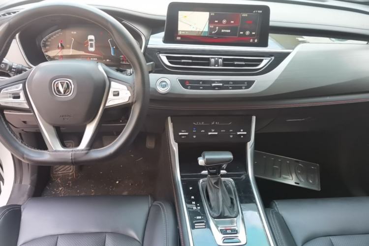 Used CHANGAN CS75 2021 Honor Million Edition 280T DCT Prestige Model Center Console