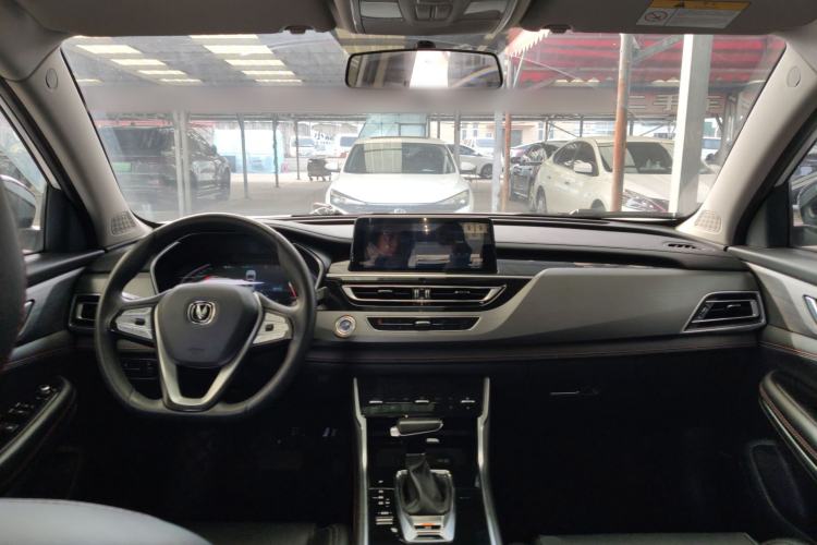 Used CHANGAN CS75 2021 Honor Million Edition 280T DCT Prestige Model Center Console