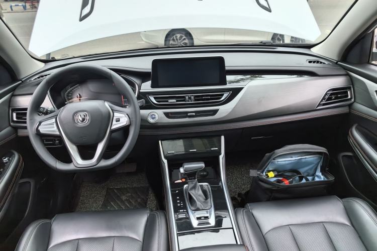Used CHANGAN CS75 2021 Honor Million Edition 280T DCT Luxury Model Center Console