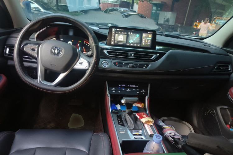 Used CHANGAN CS75 2021 Honor Million Edition 280T DCT Luxury Model Center Console