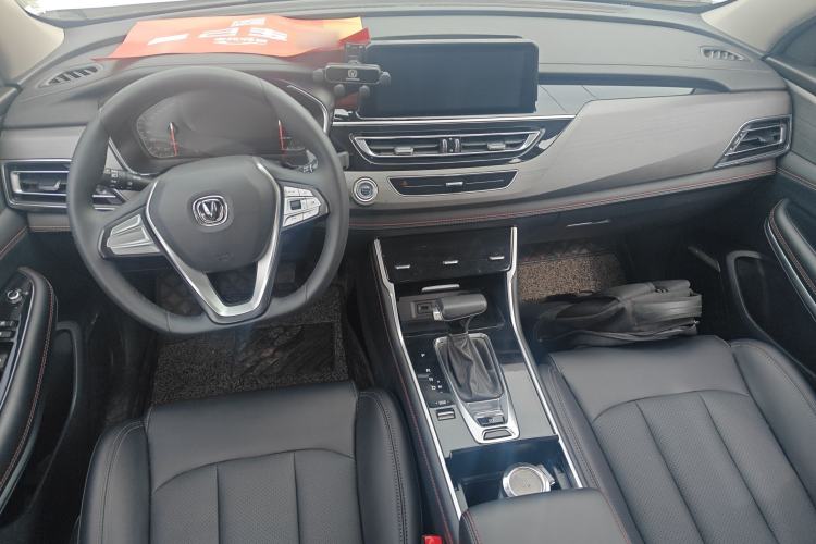Used CHANGAN CS75 2021 Honor Million Edition 280T DCT Luxury Model Center Console