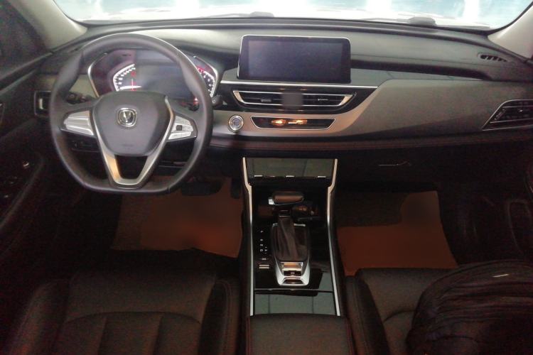 Used CHANGAN CS75 2021 Honor Million Edition 280T DCT Luxury Model Center Console