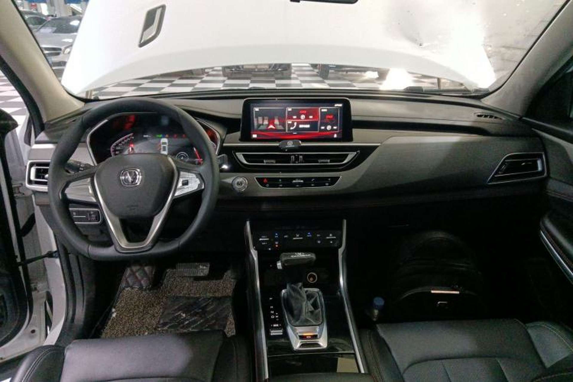 Used CHANGAN CS75 2021 Honor Million Edition 280T DCT Luxury Model Center Console