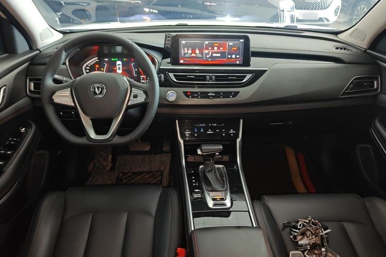 Used CHANGAN CS75 2021 Honor Million Edition 280T DCT Luxury Model Center Console